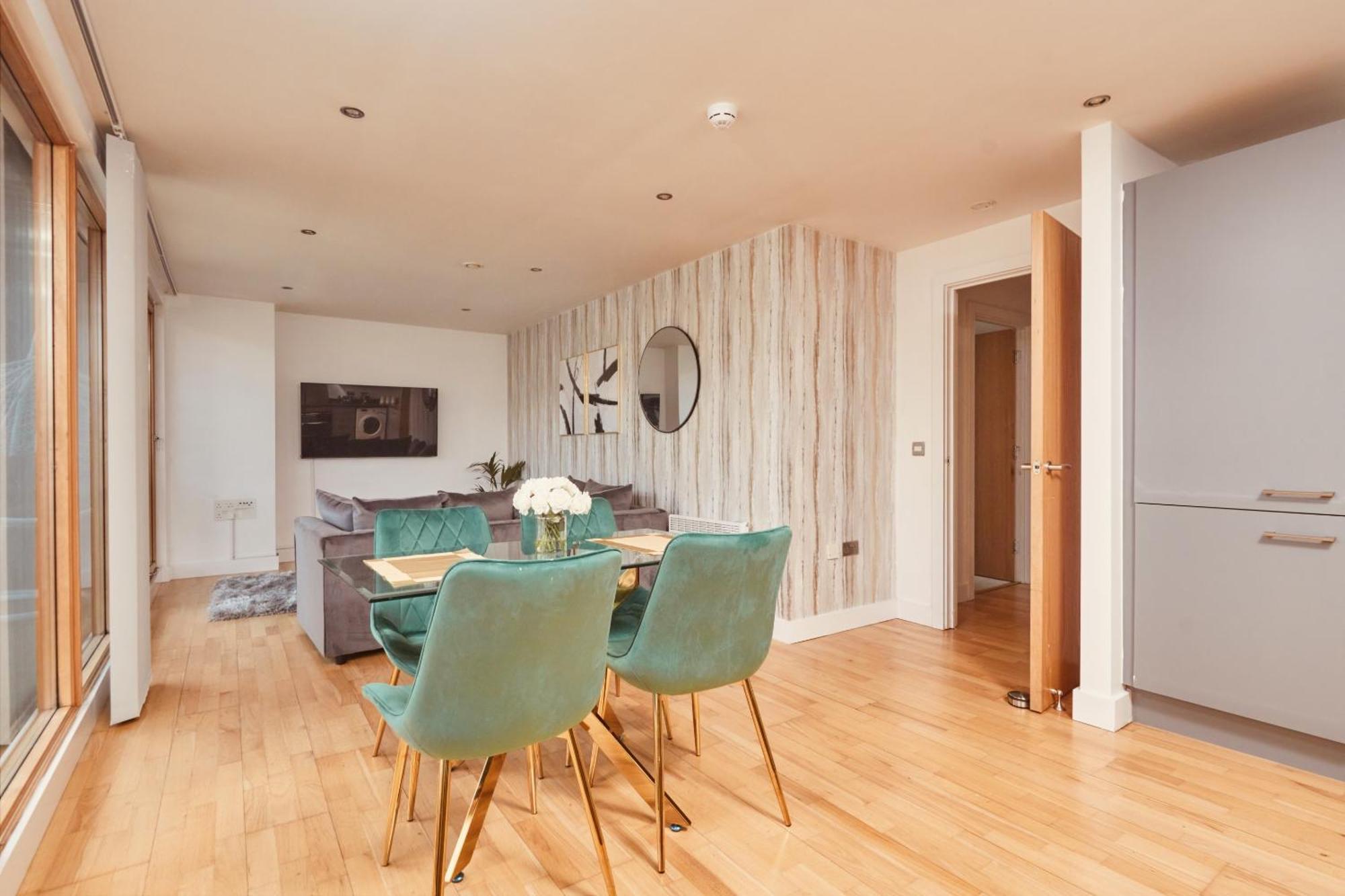 Central Leeds Dock Apt, Free Secure Parking! 2 Bed Buitenkant foto